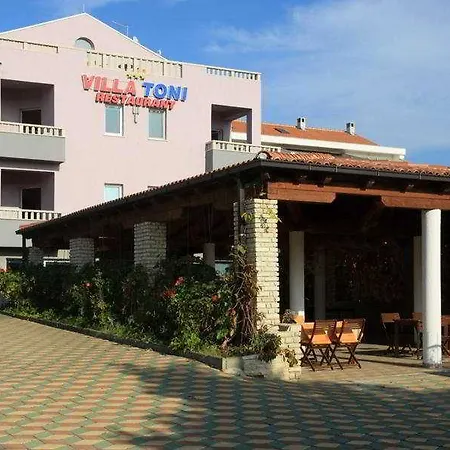 Toni Sveti Filip i Jakov