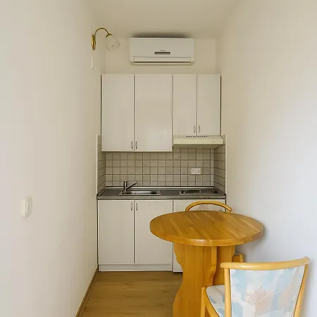 Toni Apartman *