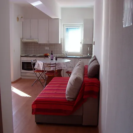 Toni * סבטי פיליפ אי ג'קוב