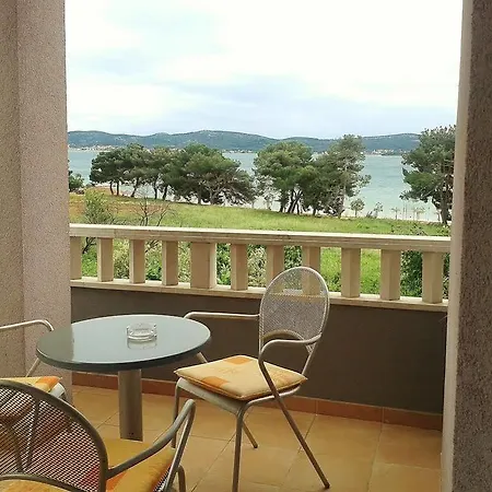 Toni Apartman *