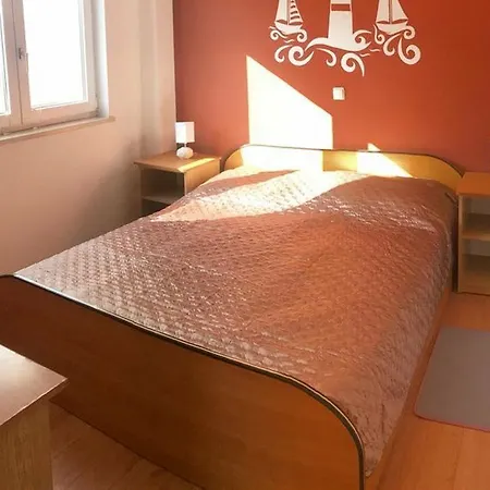 Toni Apartman Sveti Filip i Jakov